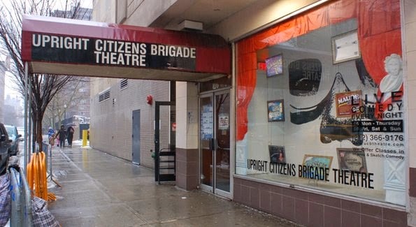 Stand-up comedy no Upright Citizens Brigade em Nova York