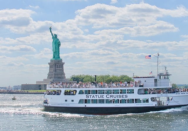 Passeios turísticos de barco em Nova York | Circle Line Sightseeing Cruises