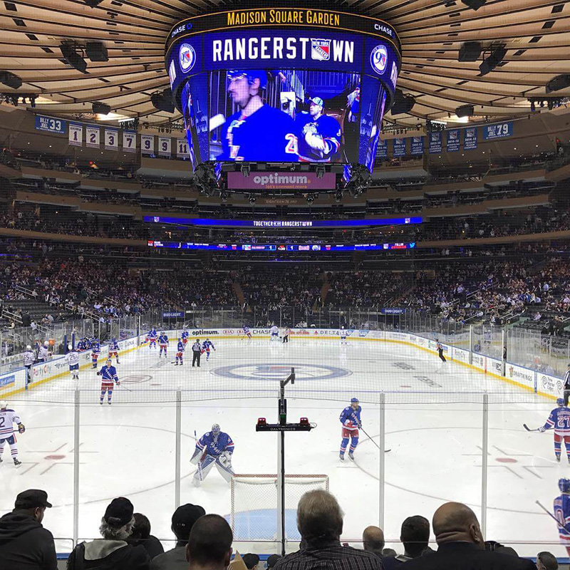 Ingressos para os jogos de hockey no gelo em Nova York