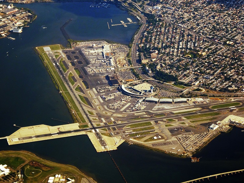 Vista do Aeroporto Internacional LaGuardia em Nova York