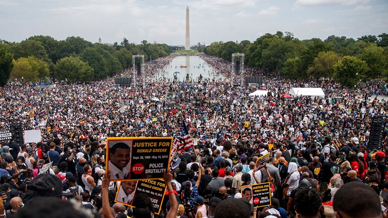 Manifestantes no National Mall em Washington