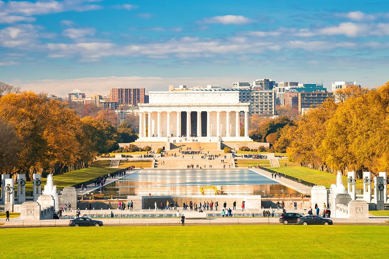 Parque National Mall e o Lincoln Memorial em Washington