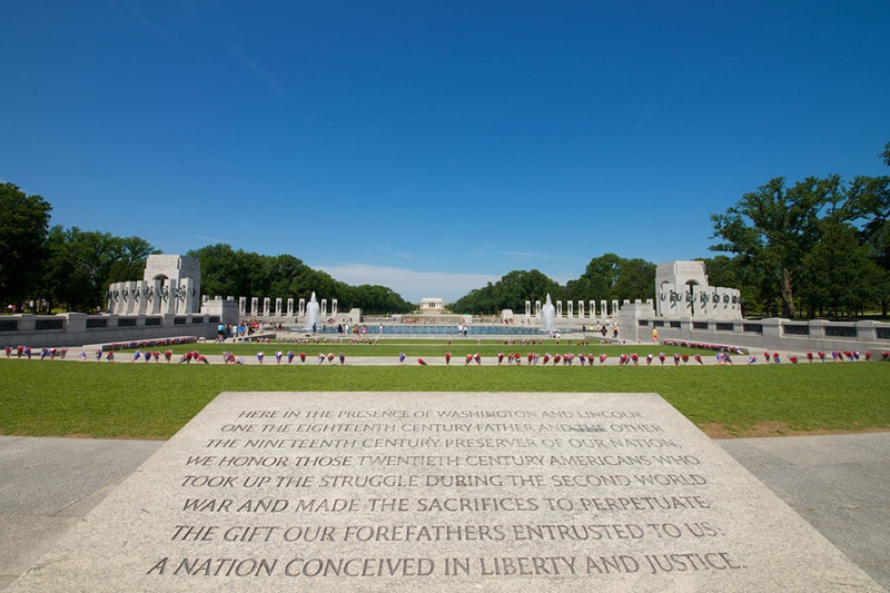 Inscritos no Memorial da Segunda Guerra Mundial em Washington